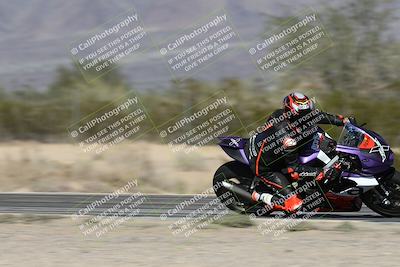 media/Dec-01-2025-Moto Forza (Mon) [[2daa91e15f]]/2-Intermediate Group/Session 3 (Turn 7 Inside Pans)/